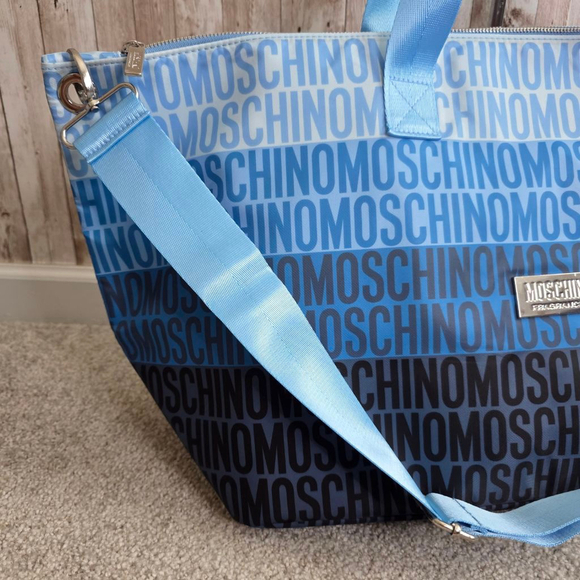 Moschino Blue Black Gradient Logo Duffel Travel Bag - Picture 3 of 8